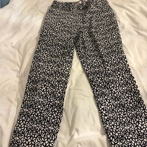 Laundry By Shelli Segal Black and White Patterned Garment